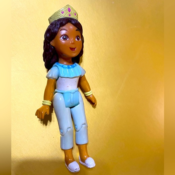 FISHER PRICE VTG 2004 DORA THE EXPLORER COUSIN DAISY DOLLHOUSE POSABLE DOLL - Picture 6 of 7